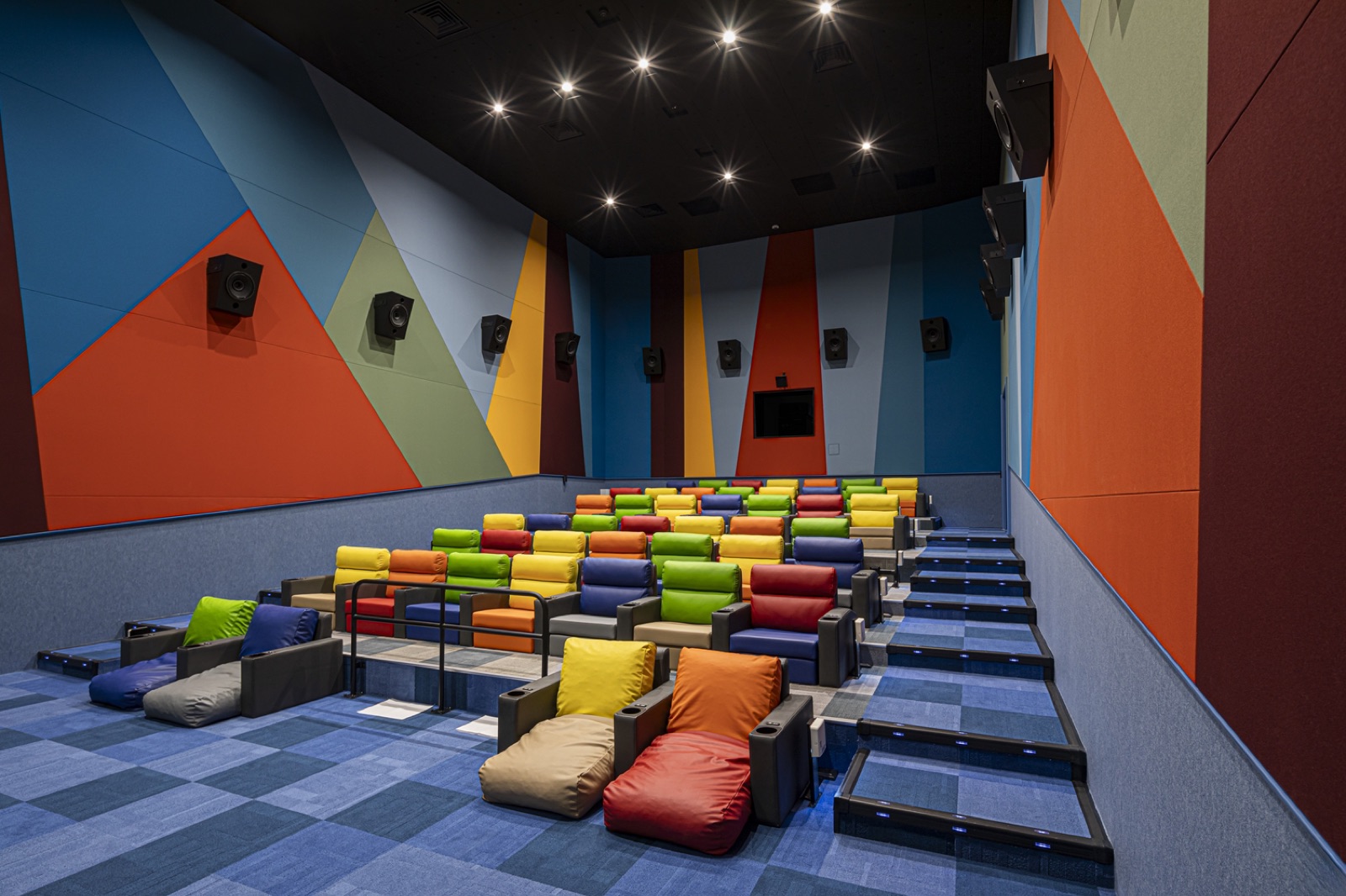 109 CINEMAS Yumegaoka 8